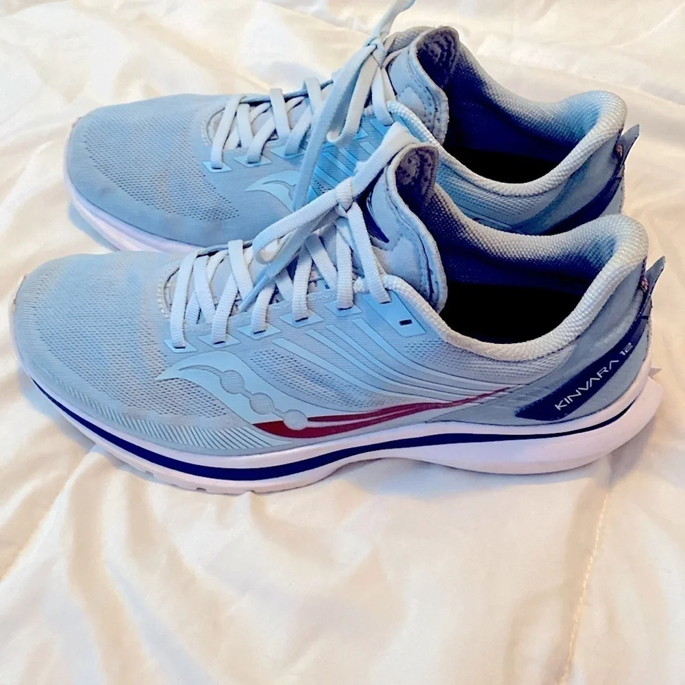 Saucony kinvara 12 running shoes